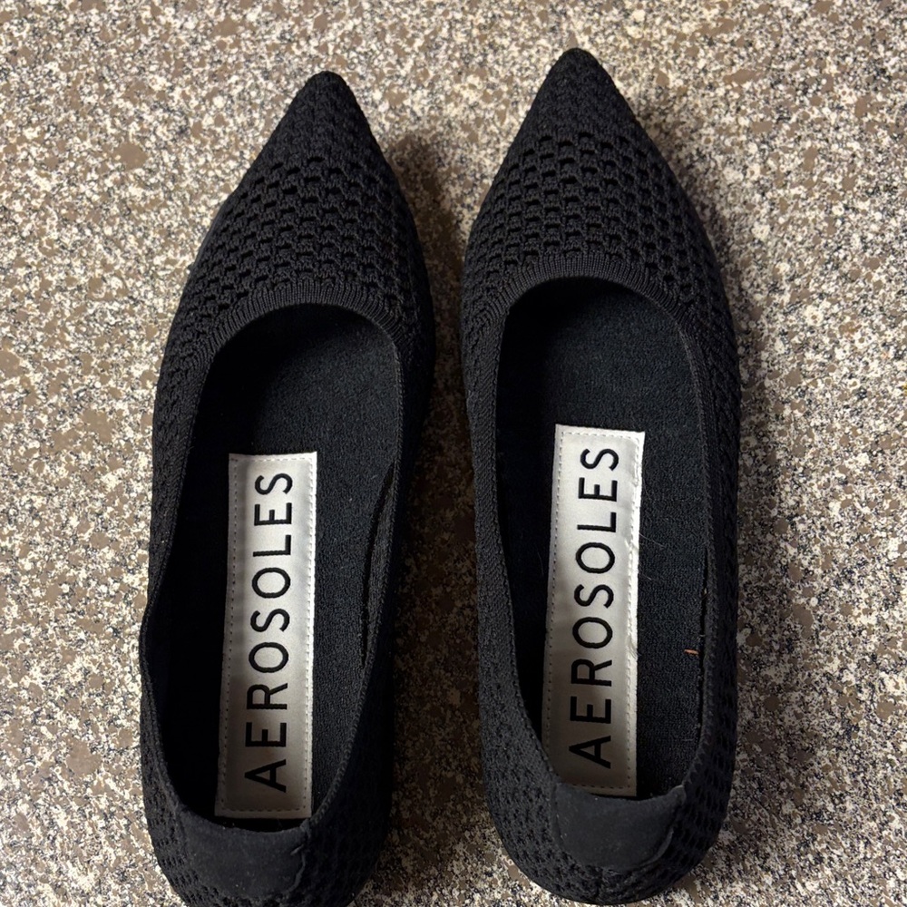 AEROSOLES Women's Black Knit Flats